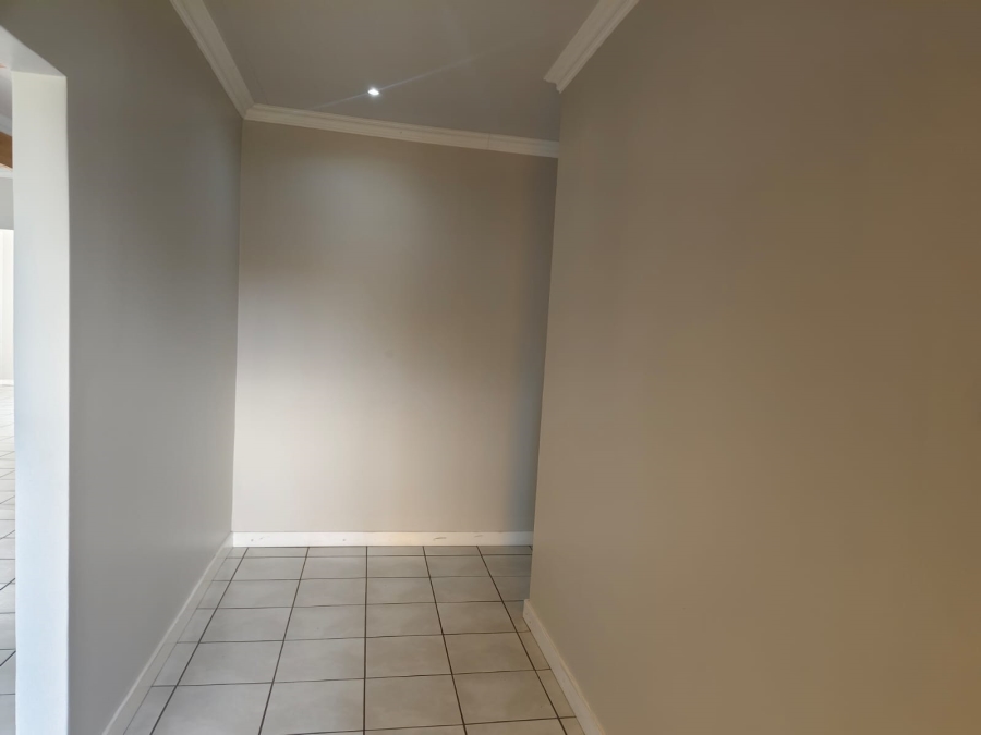 4 Bedroom Property for Sale in Fichardt Park Free State